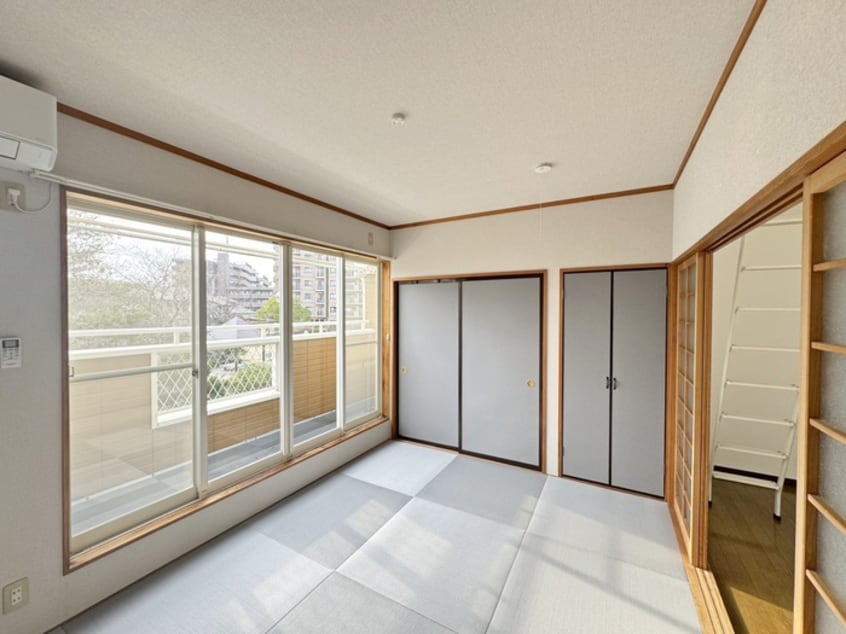 居室 パークインサバト