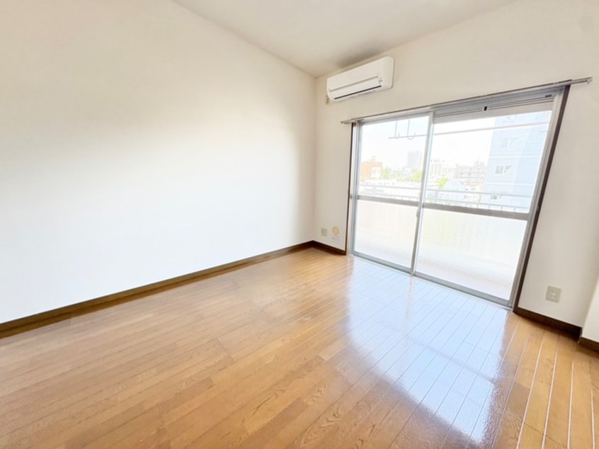 居室 フォレスタはちまん