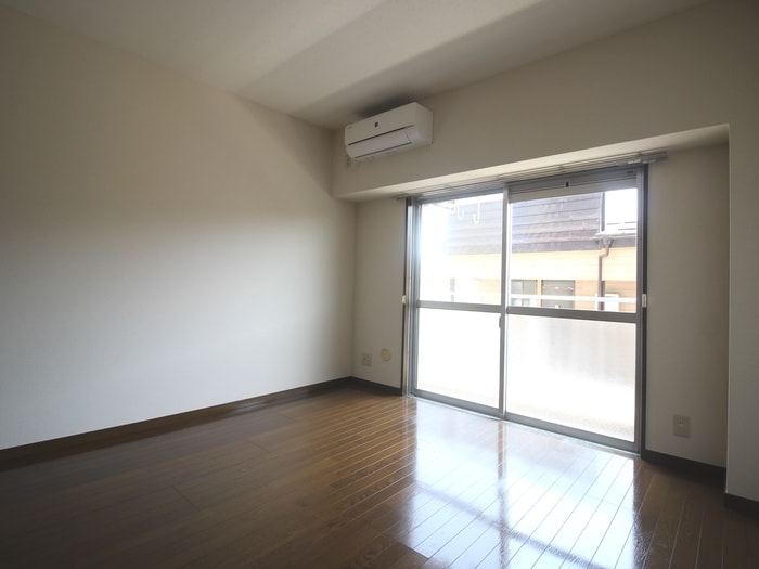 居室 フォレスタはちまん