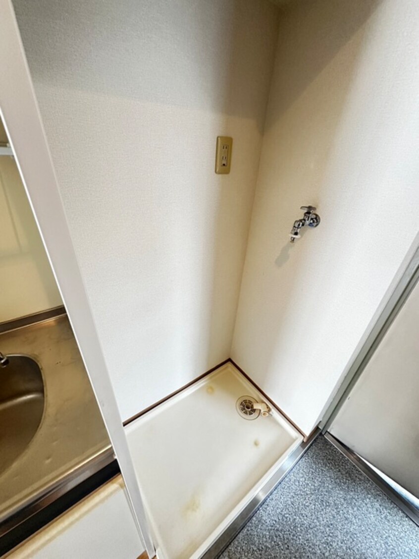 洗濯機置場 メゾン・ド・トラジェ