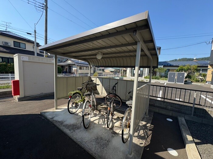 駐輪場 メリディアンＢ