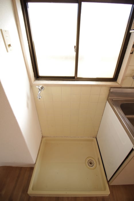 洗濯機置場 アゼリアハイツ