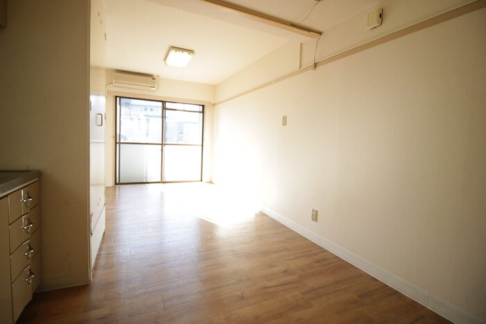 居室 アゼリアハイツ