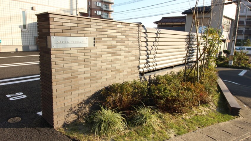 エントランス部分 SACRA-TERRASE