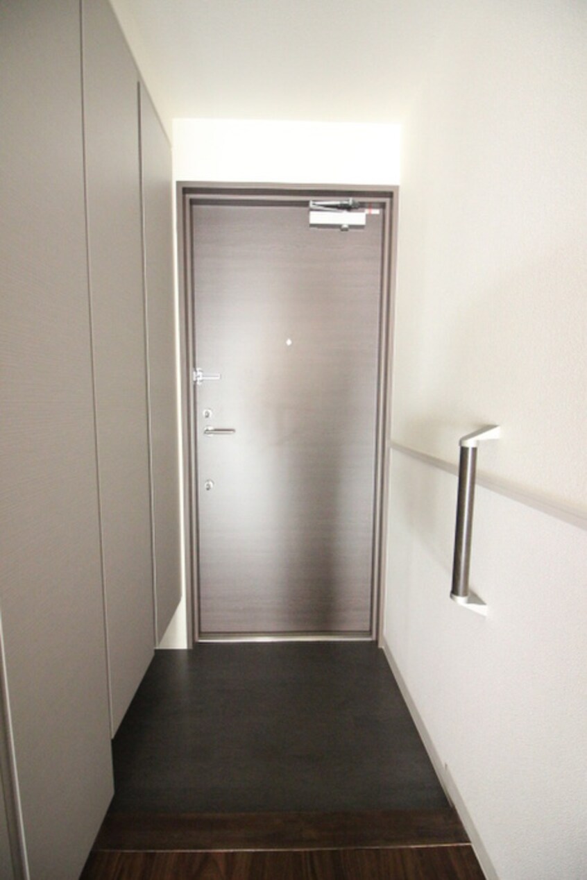 玄関 ルミエール日泉