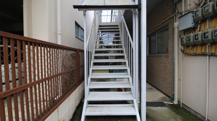 エントランス部分 アンジュ花京院