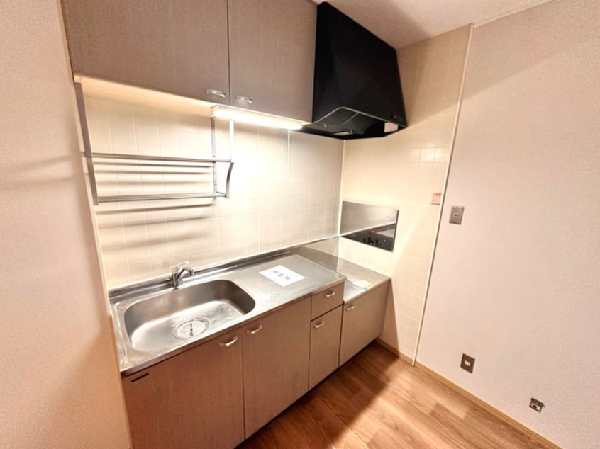 キッチン ロイヤルガーデン愛子A