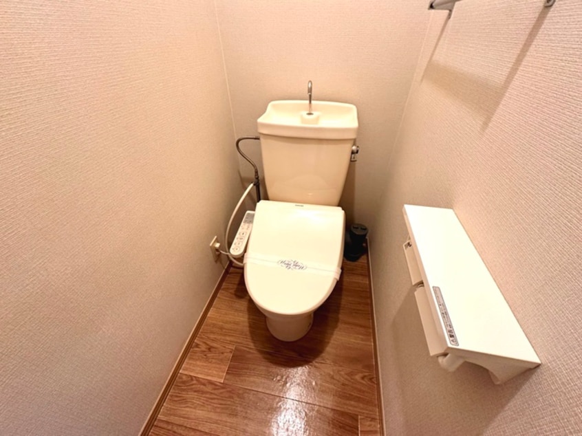 トイレ ロイヤルガーデン愛子A