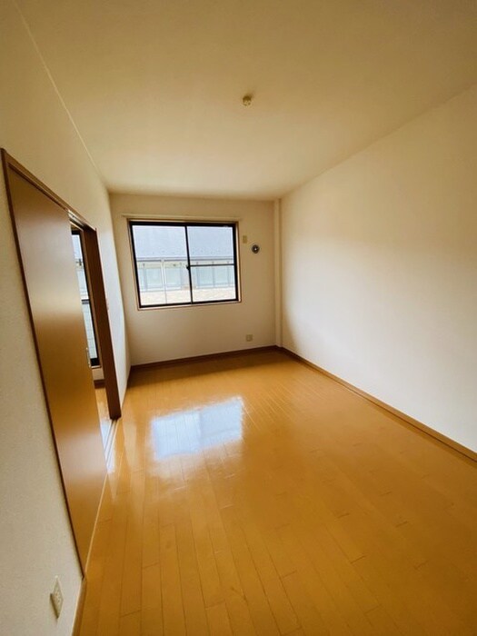 居室 エスポワ－ルコマツⅡＢ館