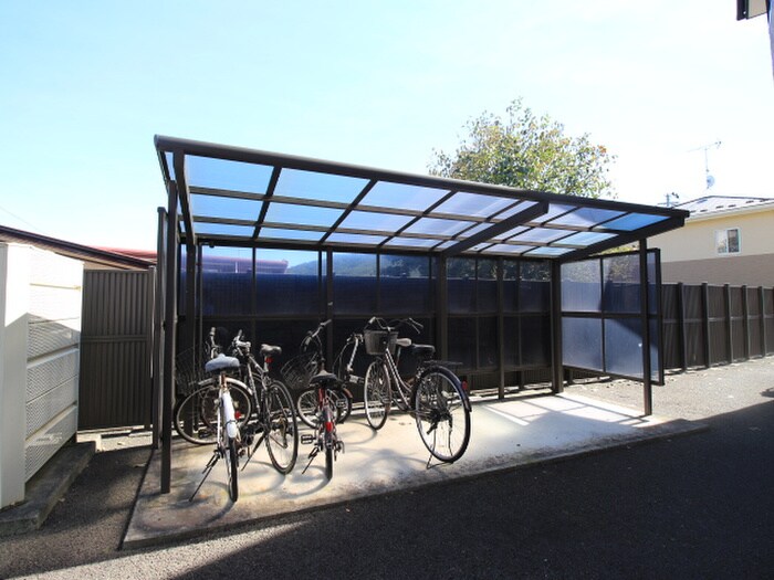 駐輪場 エスポワ－ルコマツⅡＢ館