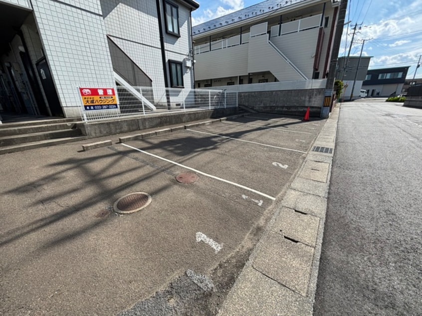 駐車場 ロイヤルコ－ト