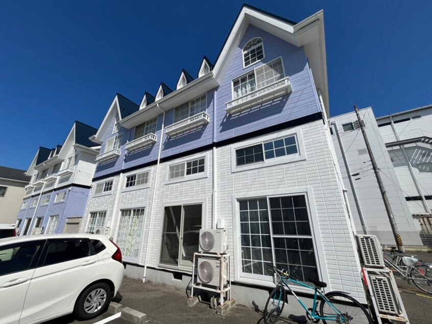 外観写真 ﾎﾜｲﾄｷｬｯｽﾙ六丁の目ﾋﾞﾚｼﾞB棟