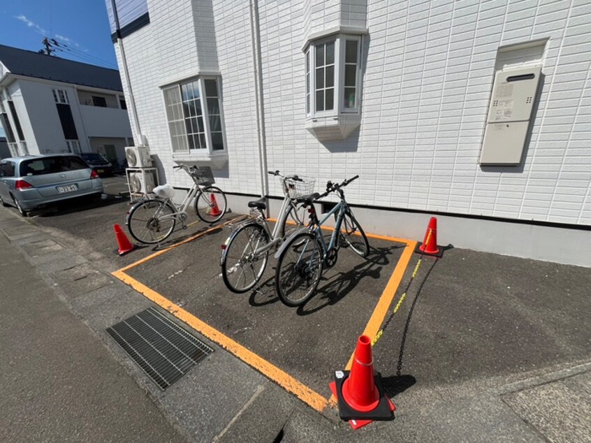 駐輪場 ﾎﾜｲﾄｷｬｯｽﾙ六丁の目ﾋﾞﾚｼﾞB棟