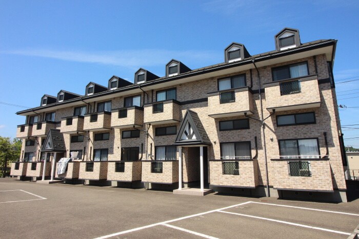 外観写真 クレ－ル成田