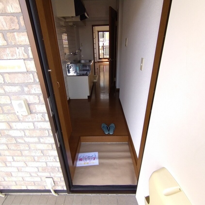 玄関 クレ－ル成田