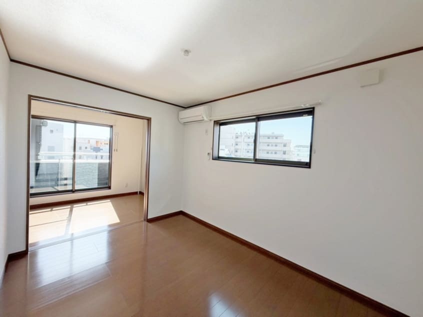 居室 ア－リ－スロ－プ