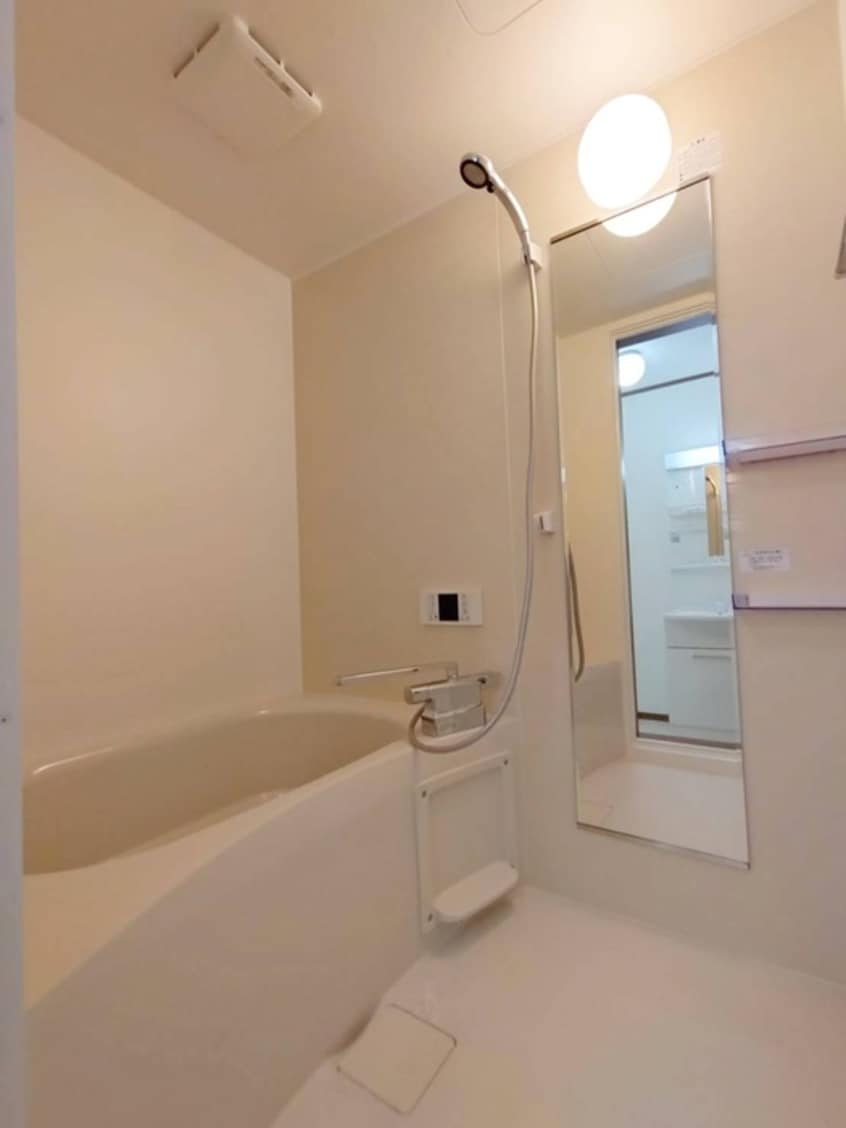 バス／シャワールーム等 ア－リ－スロ－プ