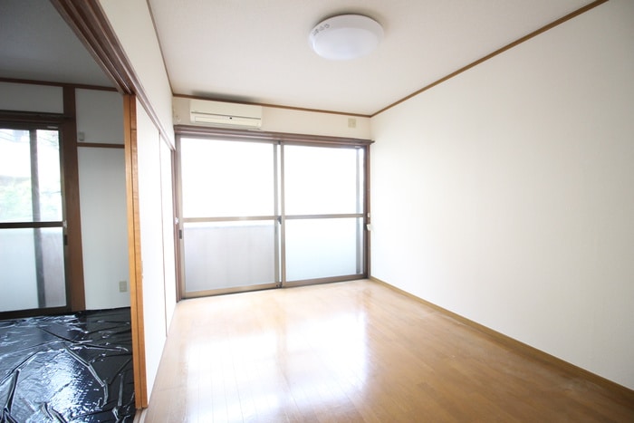 居室 コ－ポ７０２