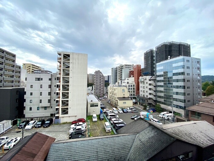 室内からの展望 亀兵ビル