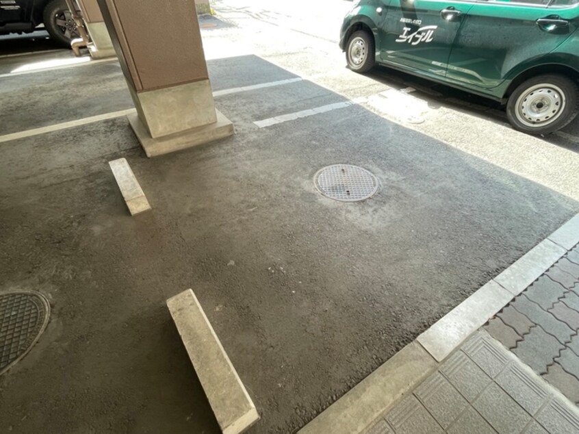 駐車場 Maison de Millesime