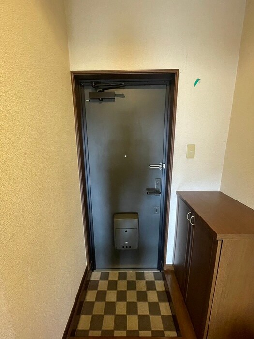 玄関 カサフロール弐番館