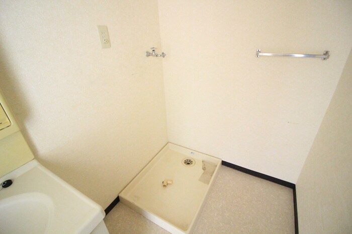 洗濯機置場 小鶴館