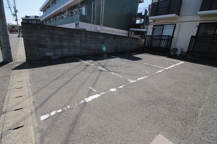 駐車場 シャトルトミザワ