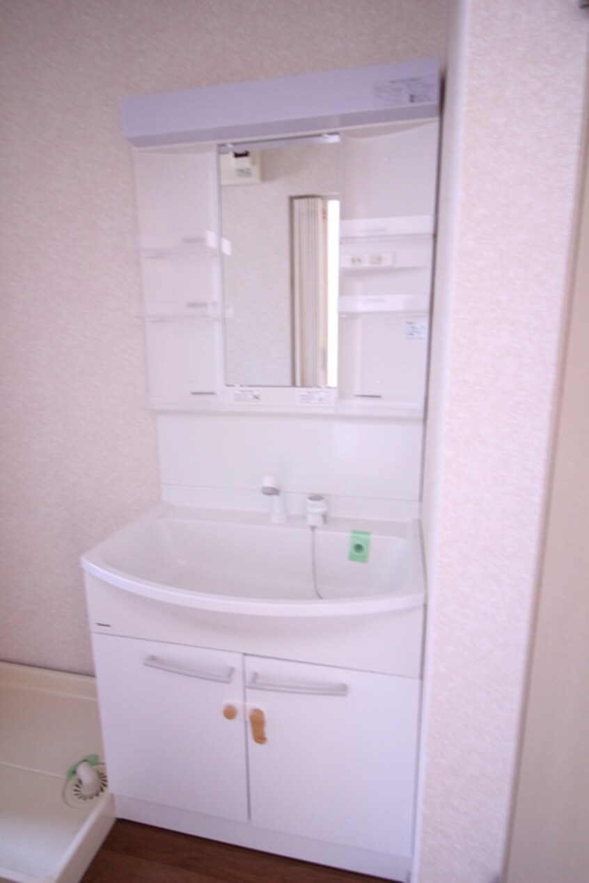 洗面 イ－ストヴィレッジ　Ａ