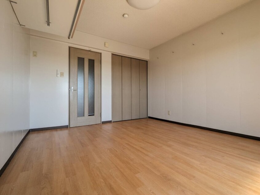 居室 サンライト・１２