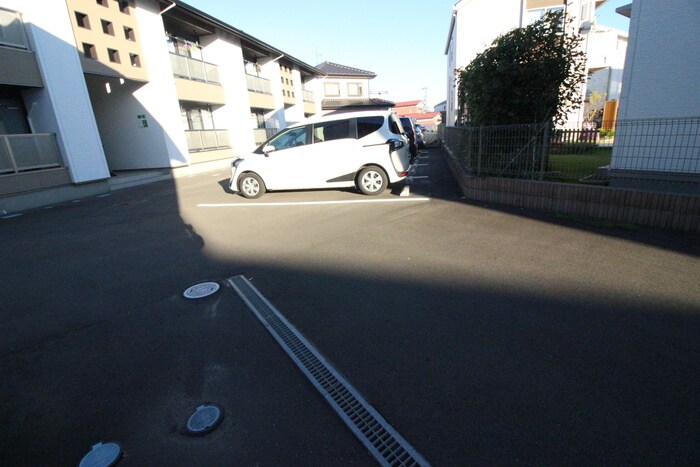 駐輪場 BAUウエスト