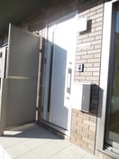 エントランス部分 セゾンラーゴ