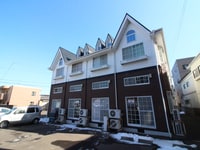 ﾎﾜｲﾄｷｬｯｽﾙ宮千代ビレジＢ棟