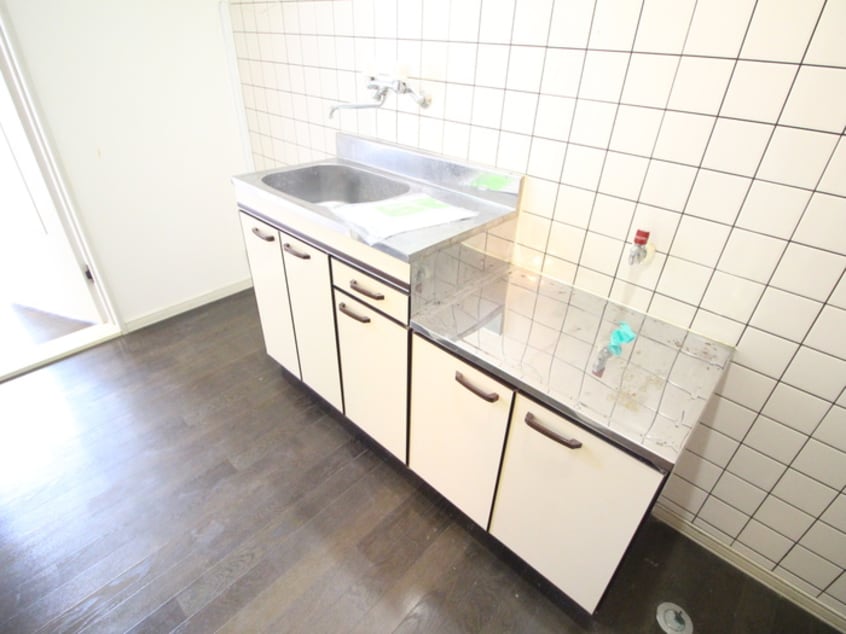 キッチン ﾎﾜｲﾄｷｬｯｽﾙ宮千代ビレジＢ棟