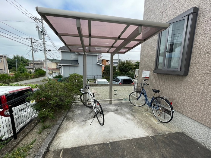 駐輪場 カーサ原町