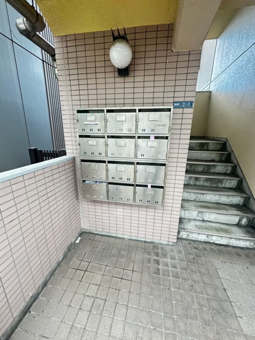 エントランス部分 グランデ－ル　コマツ