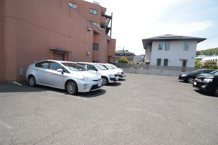 駐車場 丸藤ビル