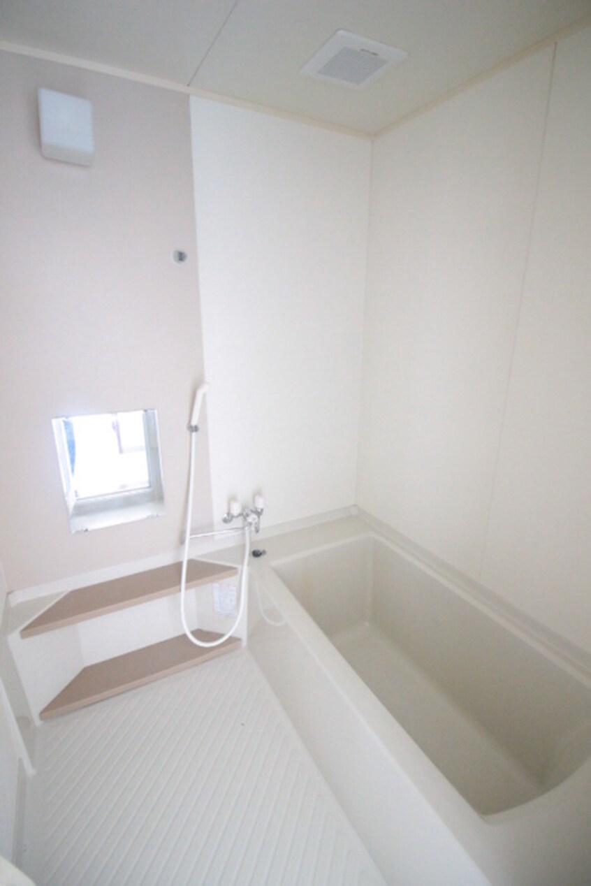 バス／シャワールーム等 マリンハイツＢ