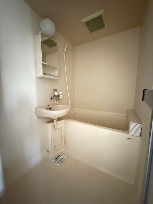 バス／シャワールーム等 深山２