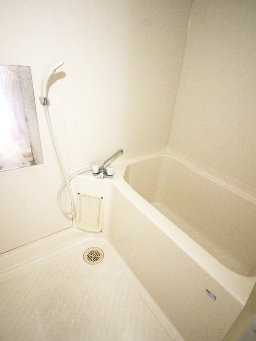 バス／シャワールーム等 グラシアスはちまん