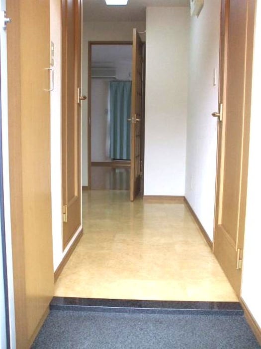 玄関 Ｃｏｌｌｅｇｅ　Ｐａｒｋ１２