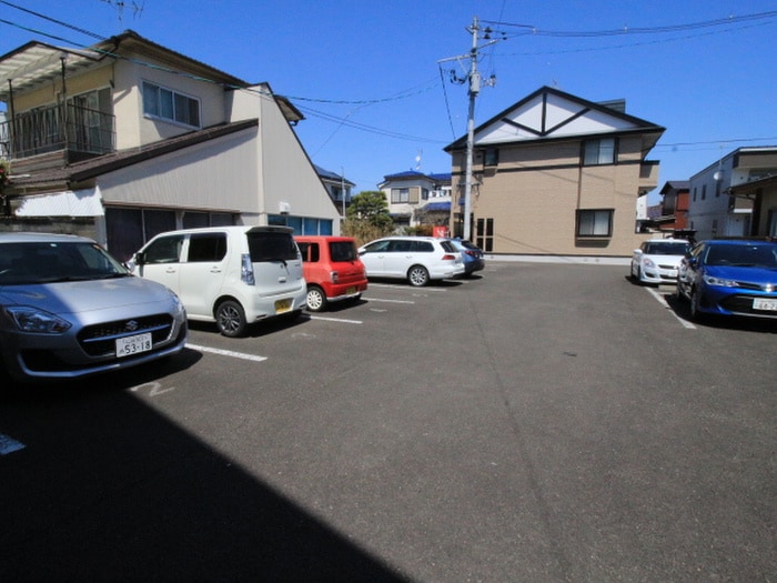 駐車場 サゥ－ヂビバⅠ