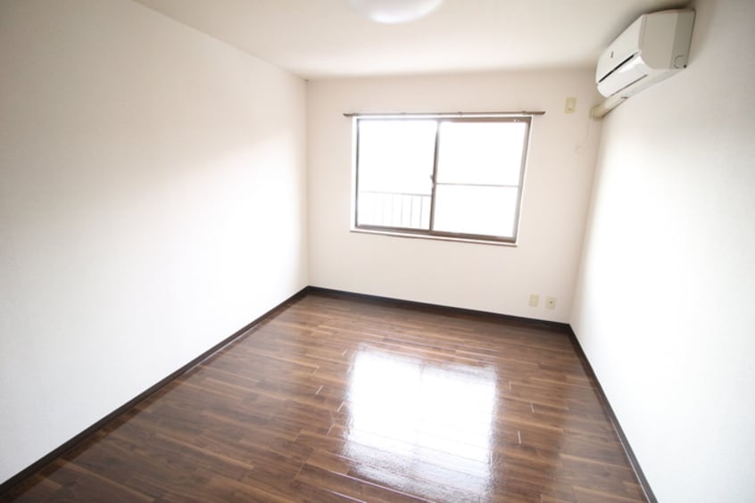 居室 リ－ベンス黒松