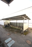 駐輪場 グロ－バルウエスト