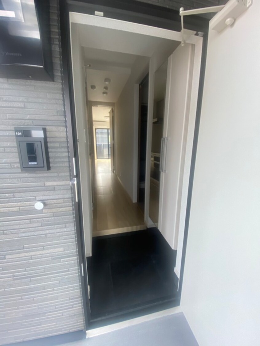 玄関 カナール・レジデンス笠神