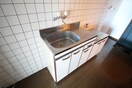 キッチン ホワイトキャッスル遠見塚７番館