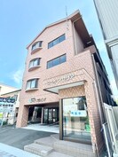 コ－ポアゼリアの外観