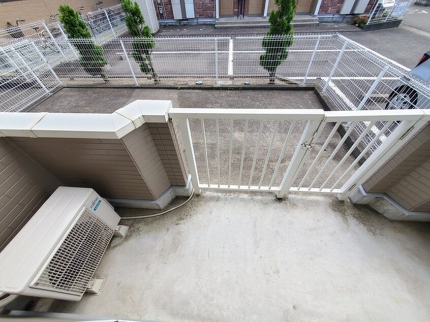 ベランダ・バルコニー トゥー・ル・モンドＢ