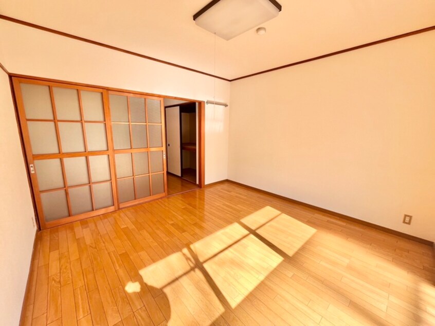 居室 八幡レジデンス