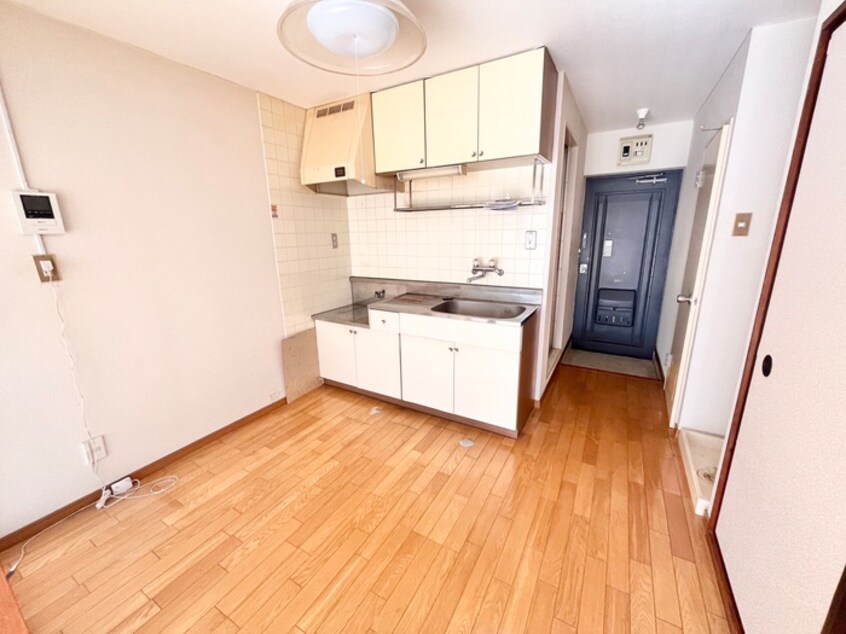 居室 八幡レジデンス