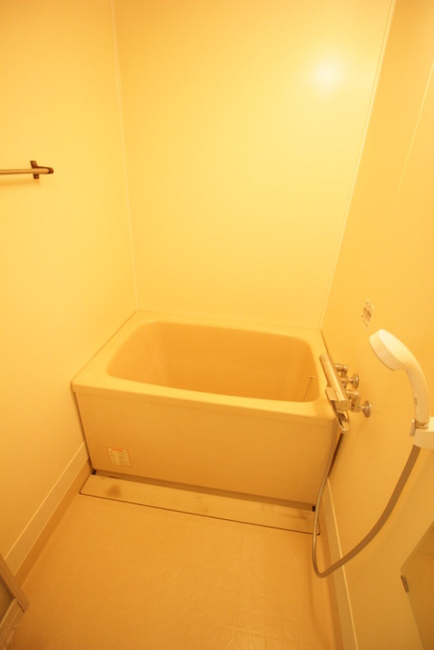 バス／シャワールーム等 八幡レジデンス